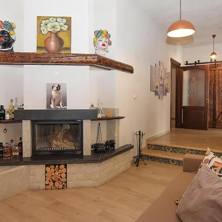 2 Bedroom Cozy In Holiday home Ispica
