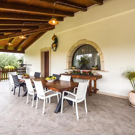 2 Bedroom Cozy In * Ispica