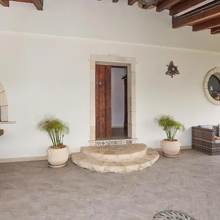2 Bedroom Cozy In Holiday home Ispica