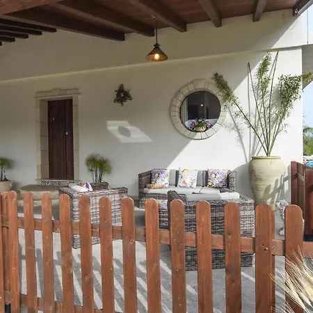 2 Bedroom Cozy In