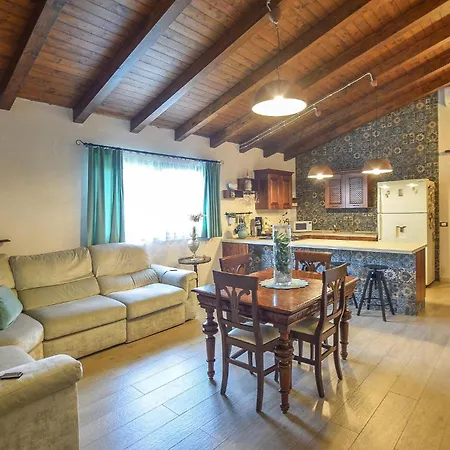 2 Bedroom Cozy In Holiday home *
